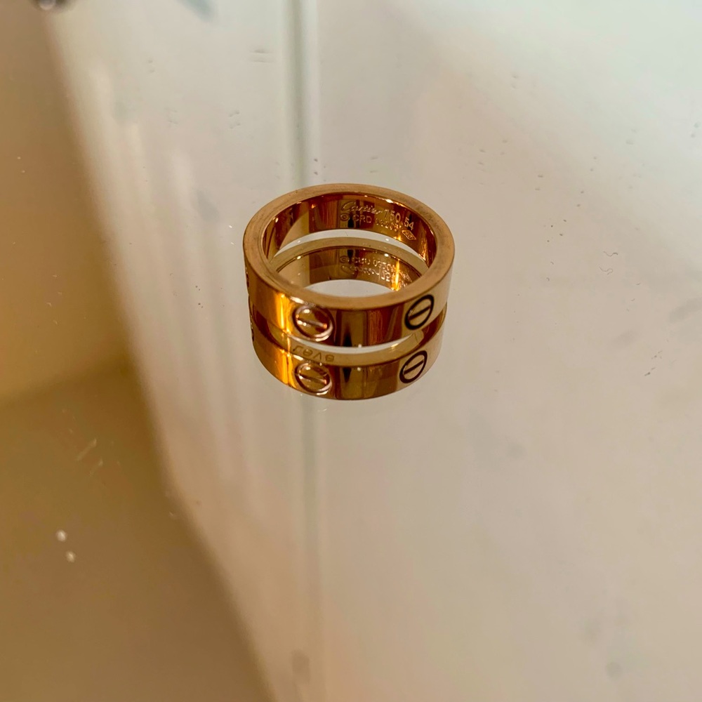 Gold circle love ring